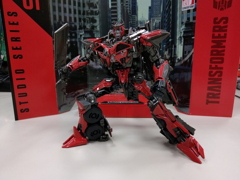 In Hand Image Of Studio Series 61 Sentinel Prime Battle Of Chicago Voyager Figure   (12 of 23)